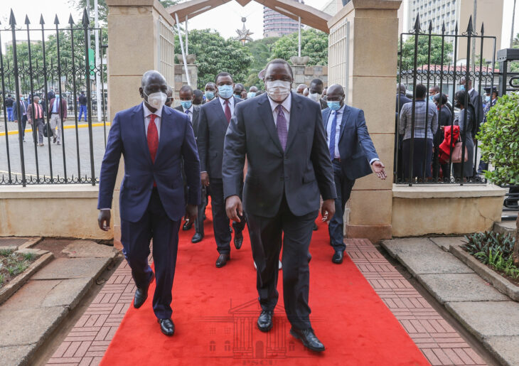 Raila Odinga's opposition party now wants President Uhuru to kick out William Ruto from the Jubilee party for insubordination. Photo: State House/Twitter.