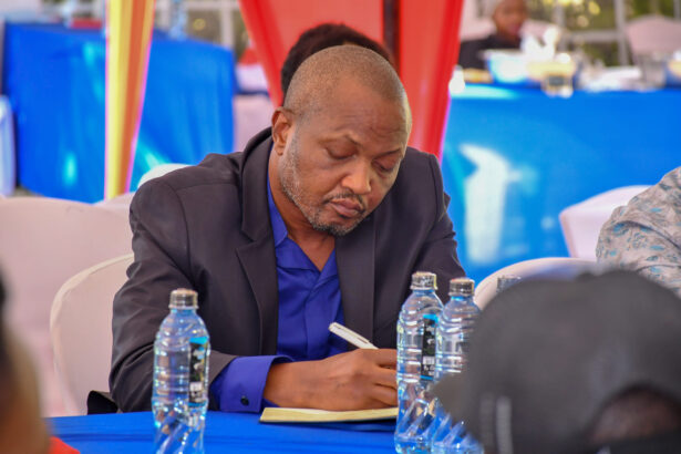 On Monday, August 22, former Gatundu South MP Moses Kuria filed a petition asking the Supreme Court to dismiss Raila Odinga’s presidential petition over Bomas of Kenya chaos.