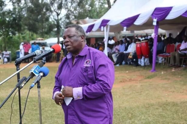 Cotu boss Francis Atwoli has blasted Wiper leader Kalonzo Musyoka over his demands that he must be Raila Odinga's running mate in the August polls.