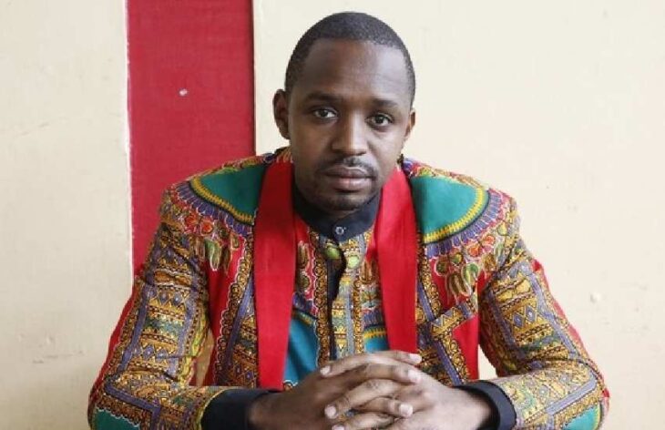Boniface Mwangi made these accusations after learning of reports that the ODM leader is considering having a coalition agreement with KANU’s Gideon Moi.