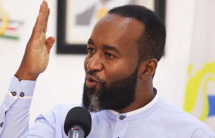 Governor Joho has dismissed unconfirmed claims that the COVID-19 vaccine reduces sexual performances.