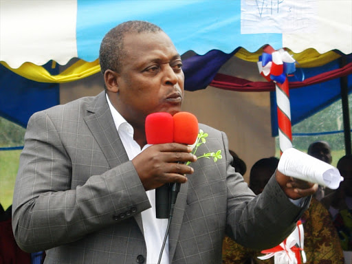 Cyrus Jirongo slams Mudavadi for abandoning Uhuru “He cleared bills for your mother's funeral” 