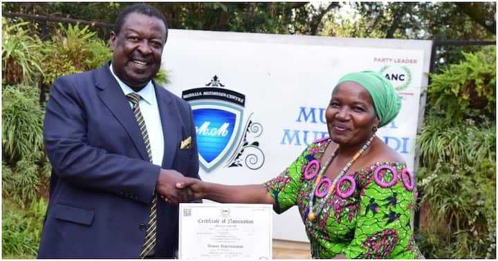 Central Organization for Trade Union (COTU) boss Francis Atwoli’s separated wife Roselinda Simiyu Atwoli will be vying for the Bungoma Woman Rep seat in this year’s elections.
