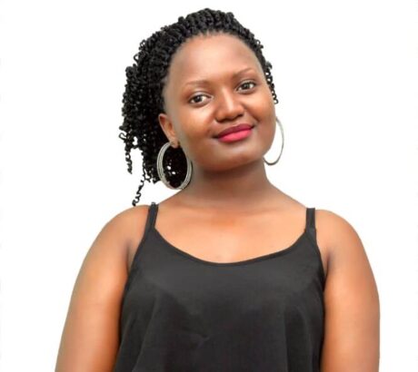 A Makerere University graduate has offered herself to be Uganda President Yoweri Kaguta Museveni’s side chic.